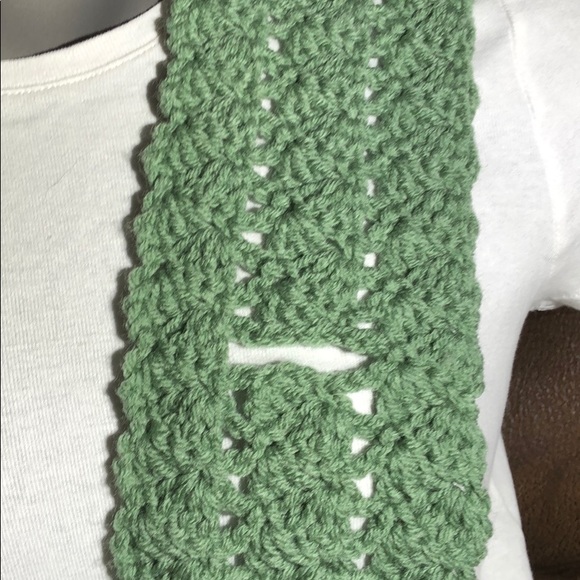 Neck warmer scarf hand crocheted Green - Picture 4 of 4